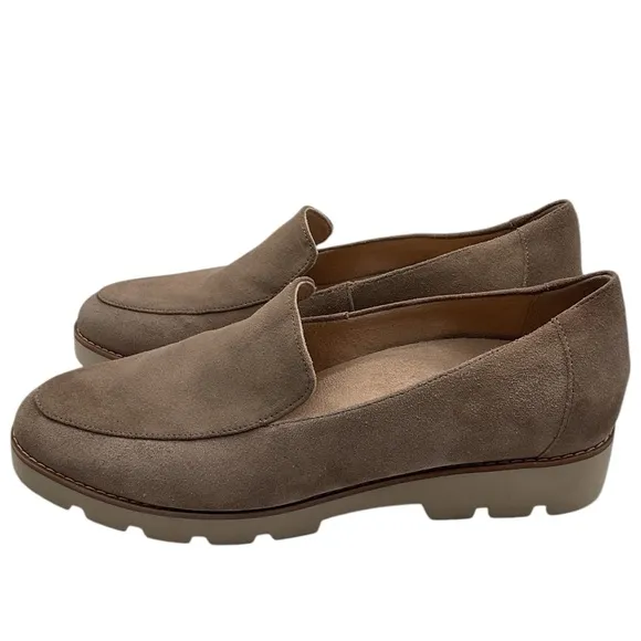 Vionic Women’s Aster Willa Wedge Women's nude suede Loafers size 11