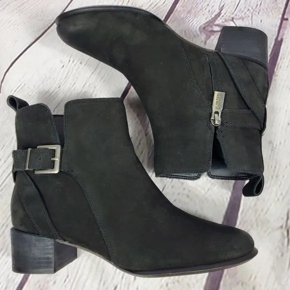 Vionic Women's Size 6.5 Black Waterproof Comfort Ankle Nubuck Boots