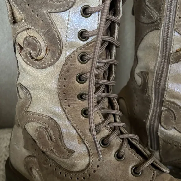 VTG Doc Martens ADINA Rare Scroll 14 Eyelet Lace Up Combat Moto Boots US…