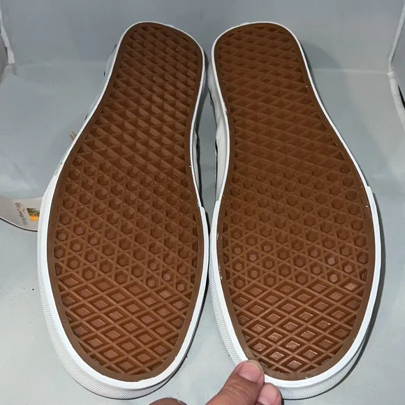 Walt Disney 50th Anniversary Vans Slip-o classic shoes Size 11