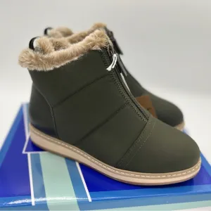 WHITE MOUNTAIN Women's Shoes Tamarin Puffer Ankle Bootie, Army Green/Fabric, 6.5