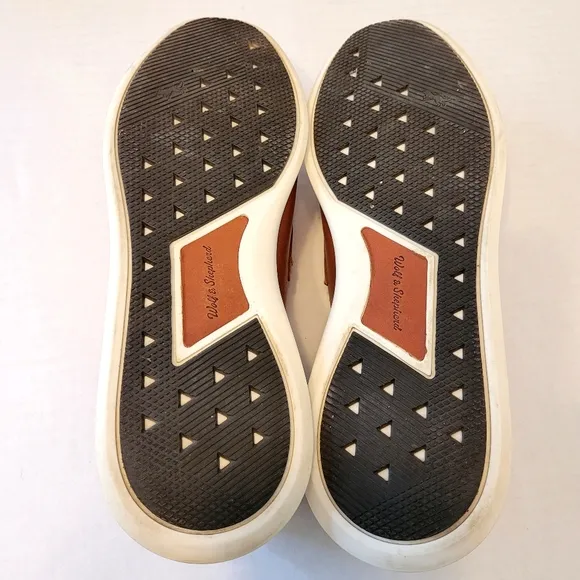 Wolf and Shepherd Leather Crossover Loafer