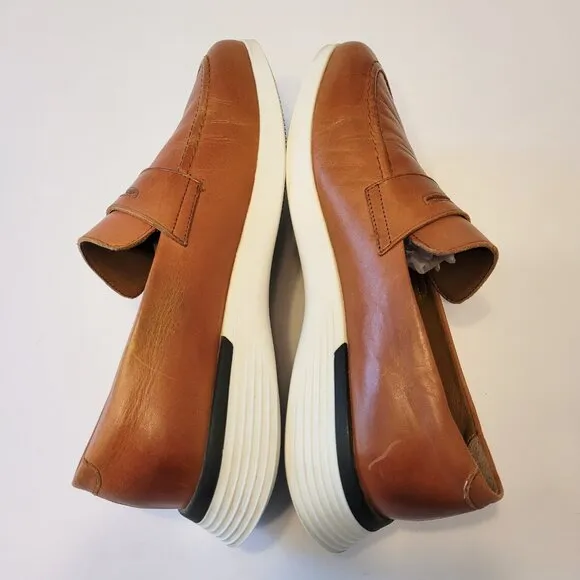 Wolf and Shepherd Leather Crossover Loafer