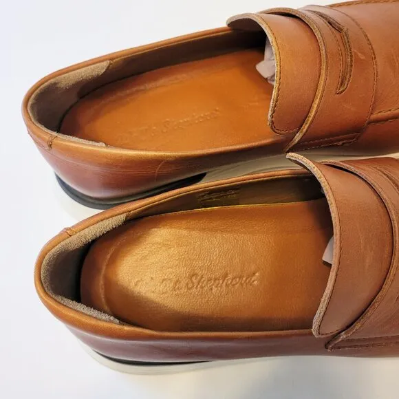 Wolf and Shepherd Leather Crossover Loafer