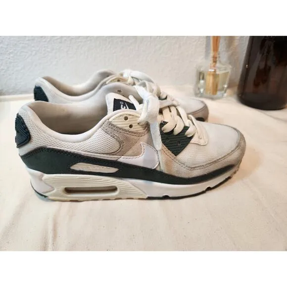 women Nike Air Max 90 Sail / Medium Olive /Phantom/Light Bone size 7  FZ5193-133