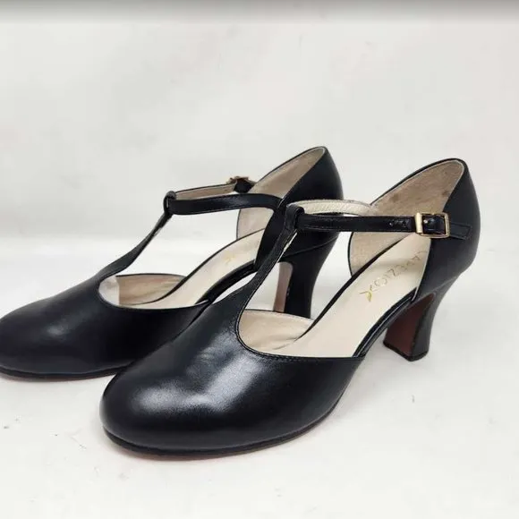 Womens 10 Wide Capezio closed toe t-strap chorus black dance character shoes 10W