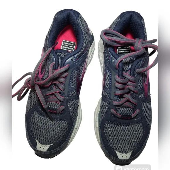 Women's Brooks Addiction 12 Grey 2A Narrow 120188 2A 463 Ombreblue Size 5 New