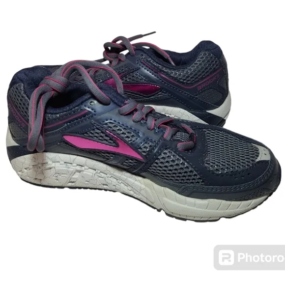Women's Brooks Addiction 12 Grey 2A Narrow 120188 2A 463 Ombreblue Size 5 New