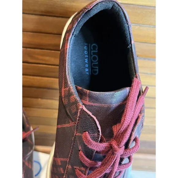 Women's Cloud Footwear Bordeaux Chess Size 38 New In Box (Damaged Box) Plaid Red