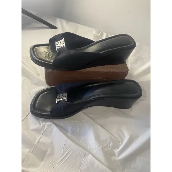 Women's Isabel Brighton Slip-On Wedge Sandals-All Black-Silver Accents-Size 9