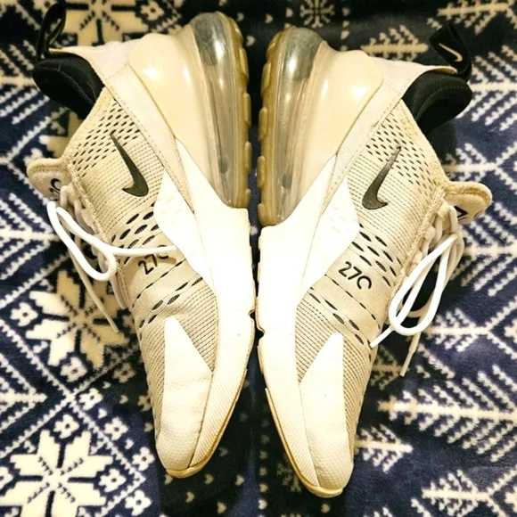 Women's Nike Air Max 270 Running Shoes