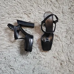 Womens Prada Black Heels T Strap Peep Toe Size 37.5 Leather Chic Shoes Pumps