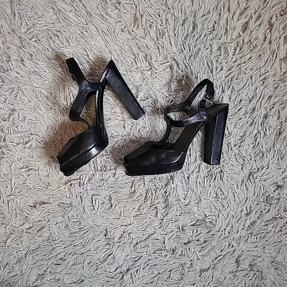 Womens Prada Black Heels T Strap Peep Toe Size 37.5 Leather Chic Shoes Pumps