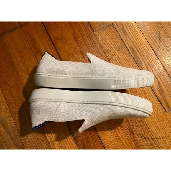 Women's Rothy's Slip-On Sneaker Size 7 White &amp; Blue