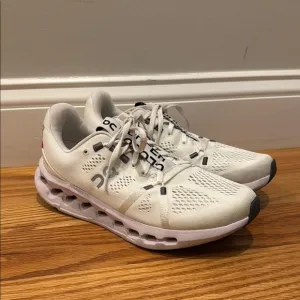 WOMENS size 8 On Cloudsufer Running Athletic Shoes