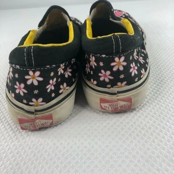 YO GABBA GABBA FOOFA SLIP ON SHOES SNEAKERS SIZE 4