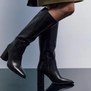 Zara Leather Elegant Black Knee-High Women's Boots Boot Size 6