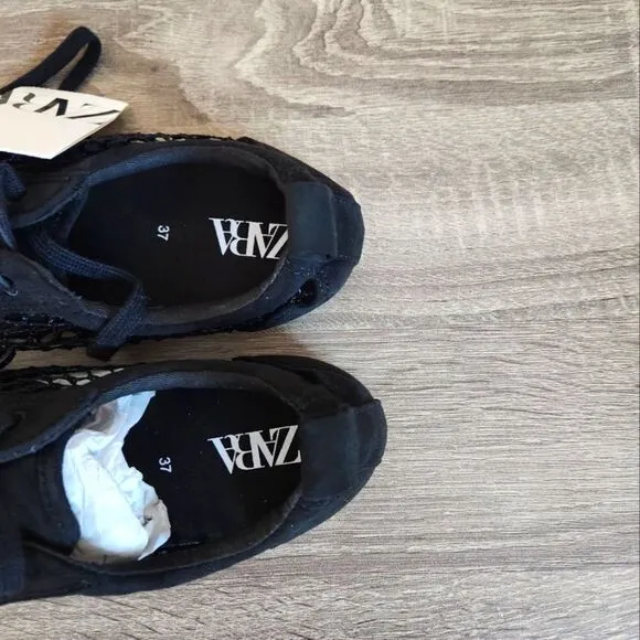 ZARA  WOMEN’S MESH DARBY SHOES BACK PULL TAB. LACE-UP CLOSURE SZ 37 BLACK COLOR