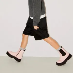ZARA PATENT EFFECT CHELSEA BOOTS